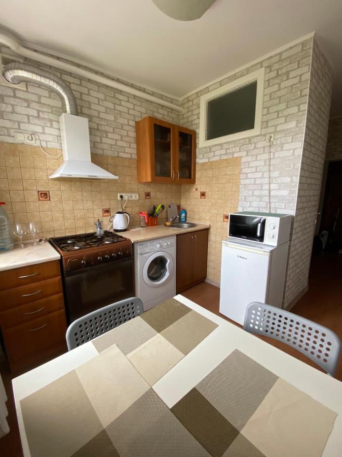 Apartment On Chernomorskaya 2A Odessa Exterior foto